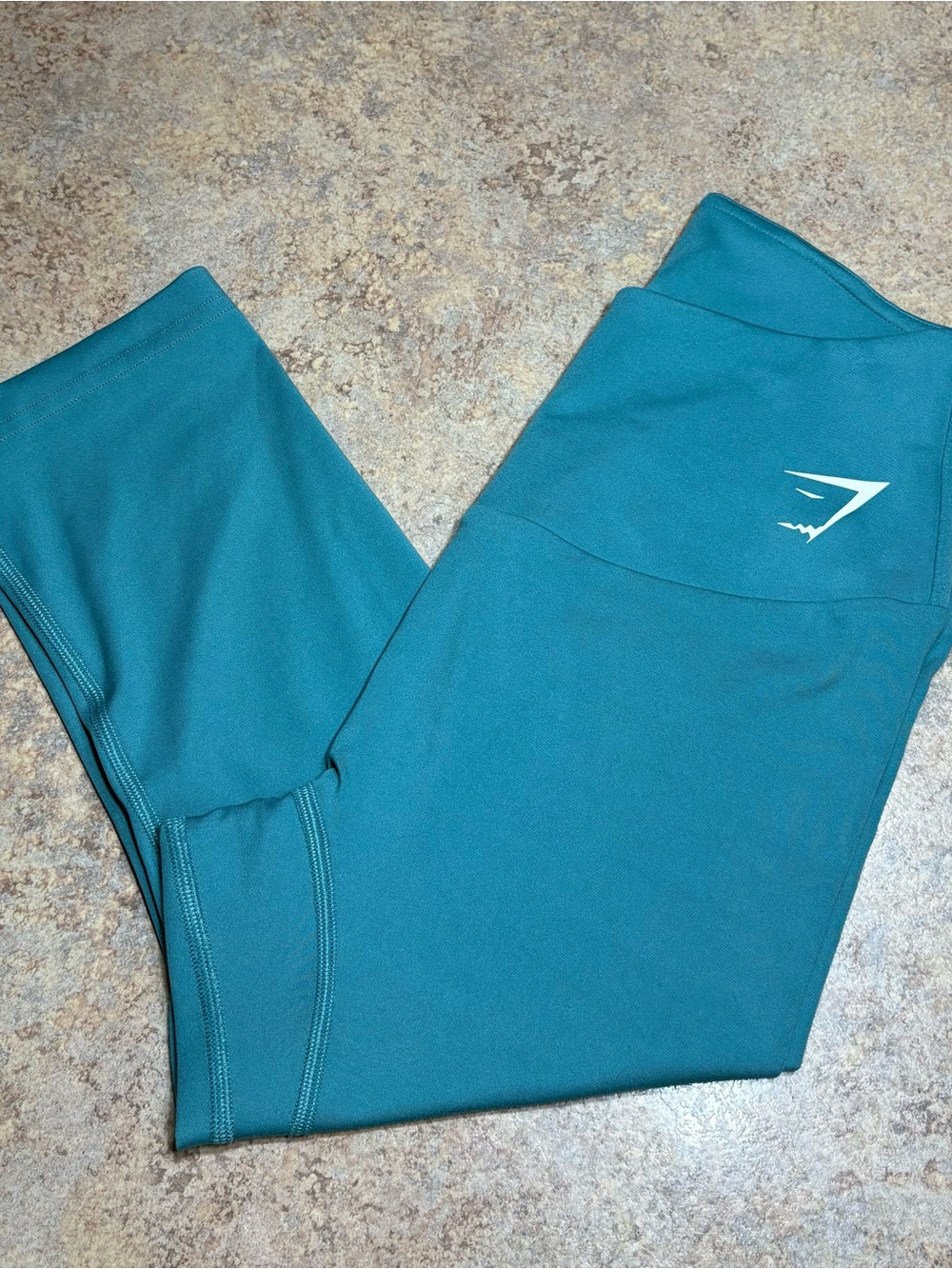 Gymshark Training Cropped Capri Leggings Teal Blue Green Size Small 15" Inseam